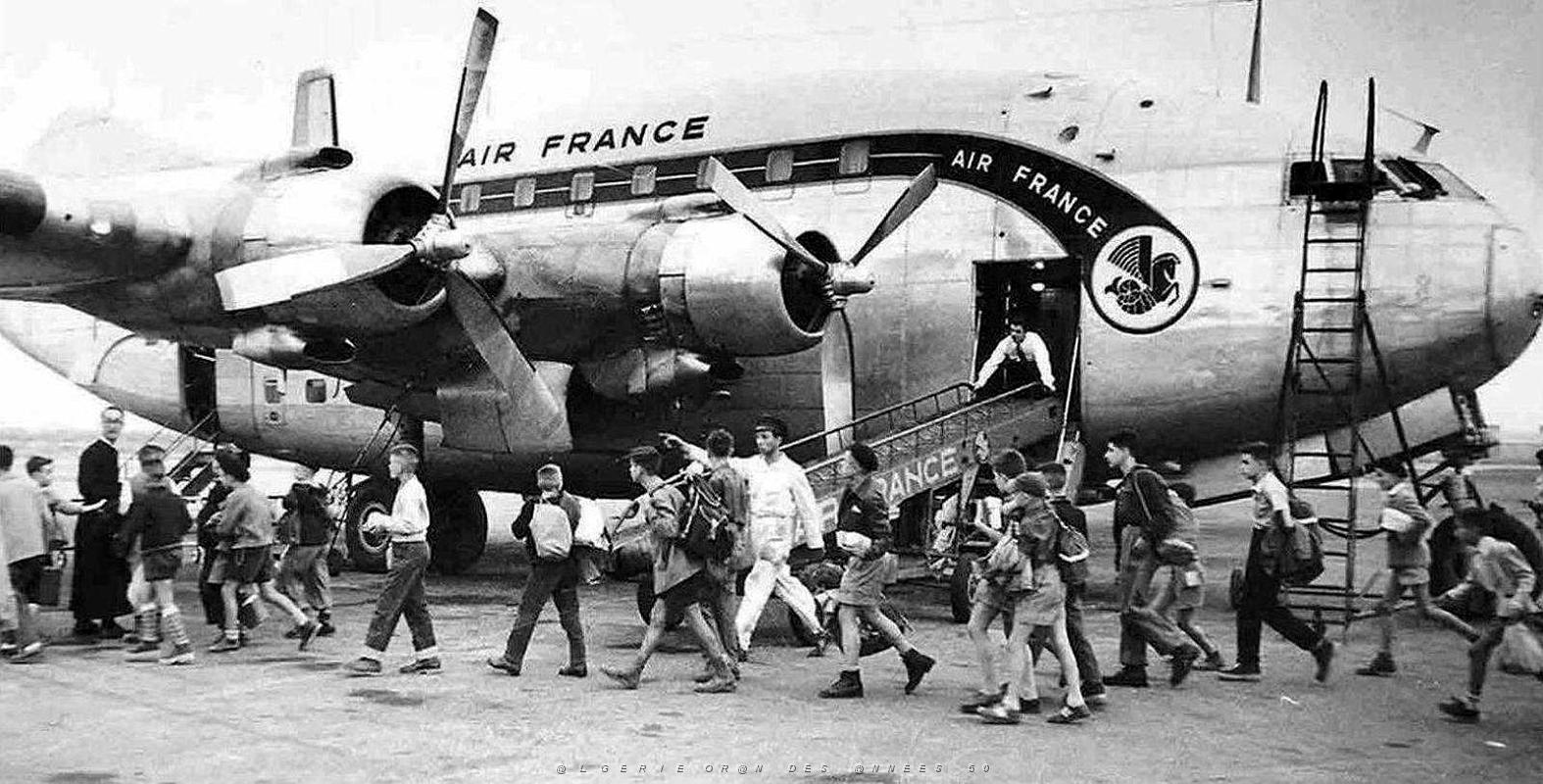 2000- Oran - La Senia - Jeune France - Depart2 pour St Pierre des Chartreuse - 1955.jpg
